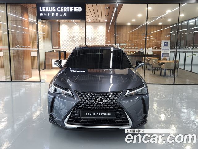 Lexus UX 2.0 2WD — пробег 3 475 км — фото 3 из 5