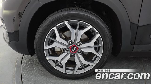 Kia Seltos из Кореи Encar