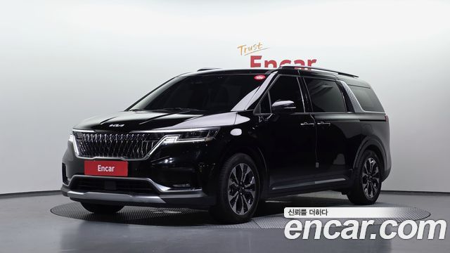 Kia Carnival 9-Seater Signature — пробег 93 035 км — фото 1 из 5