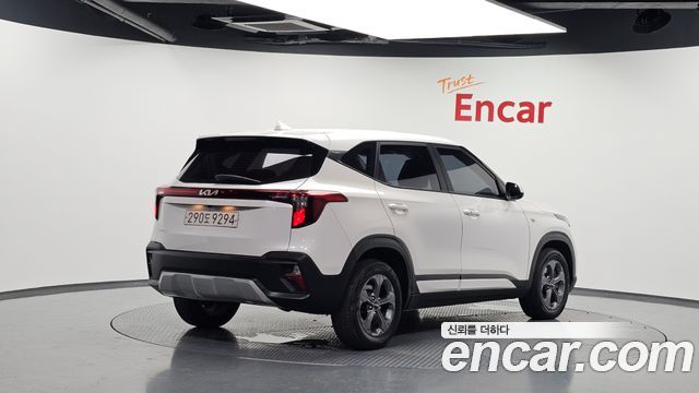 Kia Seltos из Кореи Encar