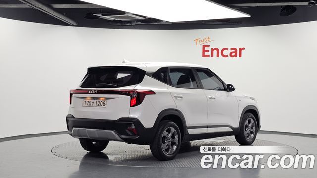 Kia Seltos из Кореи Encar