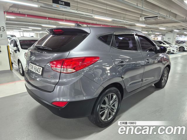 Hyundai Tucson Diesel(e-VGT) 2WD Smart — пробег 180 000 км — фото 4 из 5