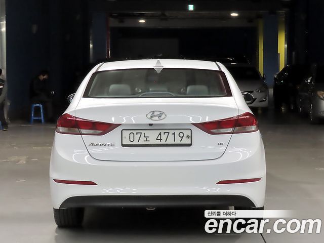 Hyundai AVANTE из Кореи Encar
