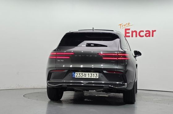 Genesis GV70 2.5T Gasoline AWD — пробег 11 719 км — фото 4 из 5