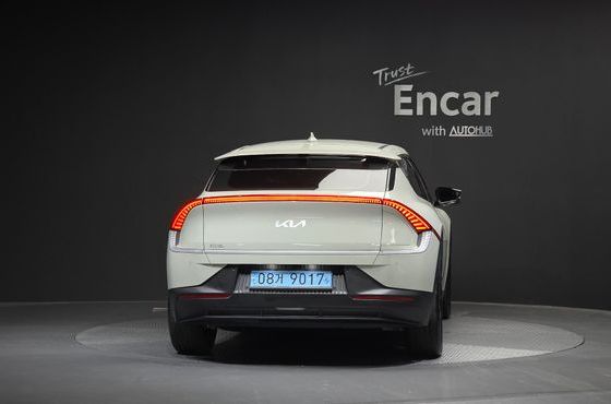 Kia EV6 Long Range Light — пробег 24 725 км — фото 4 из 5