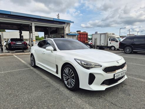 Kia Stinger 2.0 Turbo AWD Prime — пробег 94 000 км — фото 3 из 5