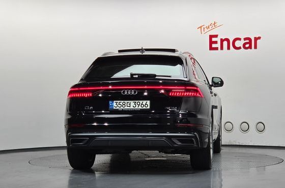 Audi Q8 45 TDI Quattro Premium — пробег 128 765 км — фото 4 из 5