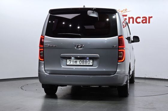 Hyundai Starex Wagon 12-Seater Smart — пробег 169 818 км — фото 4 из 5