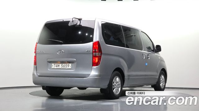 Hyundai Starex 12-Seater Wagon Smart — пробег 127 626 км — фото 2 из 5