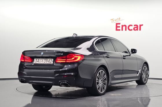 BMW 5-Series 530e M Sport — пробег 99 133 км — фото 2 из 5