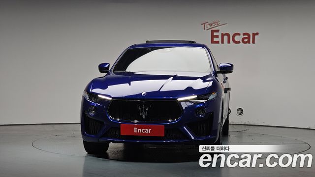 Maserati Levante из Кореи Encar