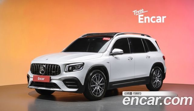 Mercedes-Benz GLB-Class AMG GLB35 4MATIC — пробег 31 455 км — фото 1 из 5