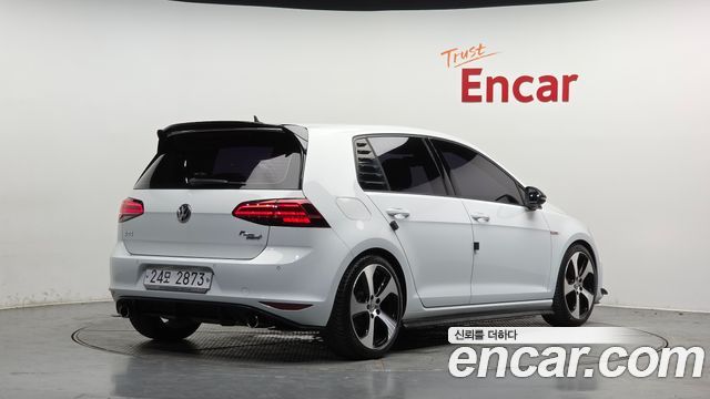 Volkswagen Golf 2.0 GTI — пробег 81 007 км — фото 2 из 5