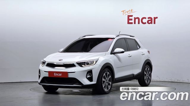 Kia Stonic из Кореи Encar