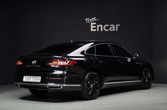Volkswagen Arteon 2.0 TDI Prestige — пробег 112 619 км — фото 2 из 5