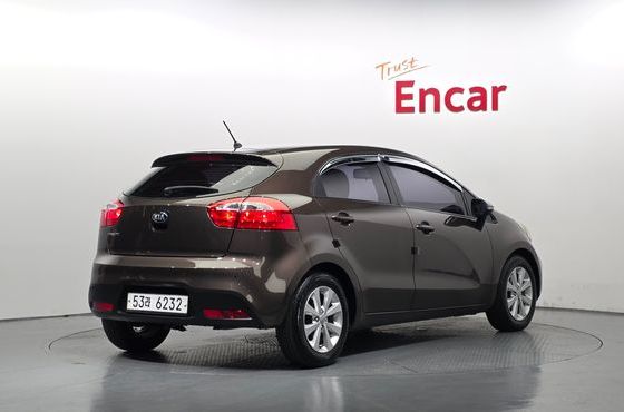 Kia pride 1.4 MPI Hatchback Deluxe — пробег 89 150 км — фото 2 из 5