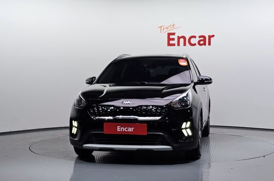 Kia Niro 1.6 HEV Prestige — пробег 94 005 км — фото 3 из 5