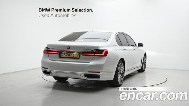 BMW 7-Series 730d xDrive Design Pure Excellence — пробег 62 952 км — фото 2 из 5
