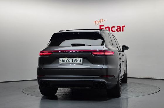 Porsche Cayenne 4.0 Turbo — пробег 81 462 км — фото 4 из 5