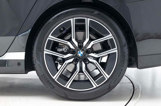 BMW 7-Series 740i xDrive M Sport Limited — пробег 10 980 км — фото 5 из 5