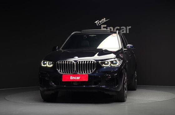 BMW X5 xDrive 45e M Sport — пробег 112 049 км — фото 3 из 5
