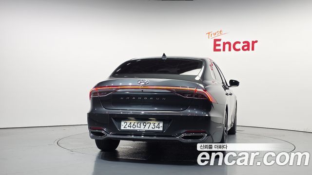 Hyundai Grandeur из Кореи Encar