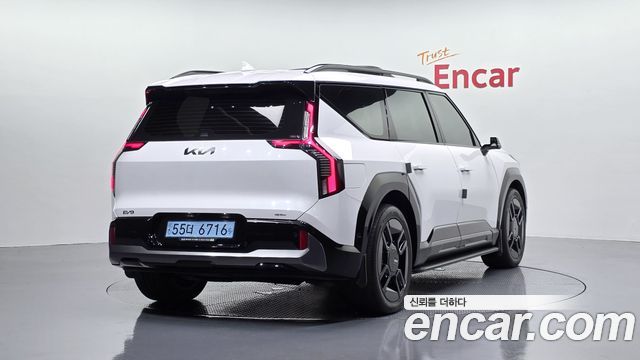 Kia EV9 из Кореи Encar