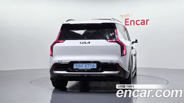 Kia EV9 из Кореи Encar