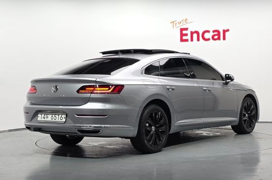 Volkswagen Arteon 2.0 TDI Prestige — пробег 124 214 км — фото 2 из 5