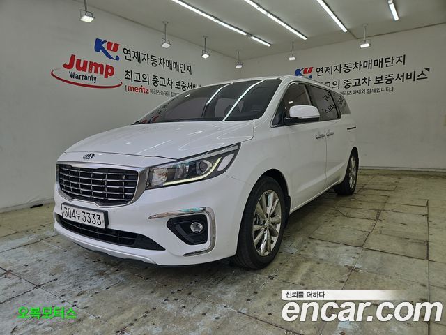 Kia Carnival 9-Seater Prstige — пробег 61 900 км — фото 1 из 5