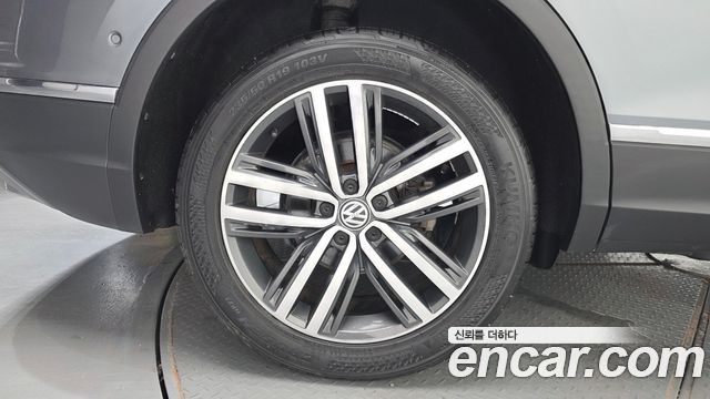 Volkswagen Tiguan 2.0 TDI Prestige — пробег 114 885 км — фото 5 из 5