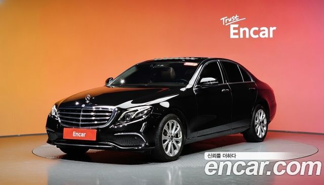Mercedes-Benz E-Class E220d 4MATIC Exclusive — пробег 126 438 км — фото 1 из 5