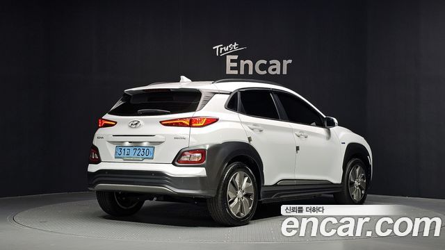 Hyundai Kona из Кореи Encar