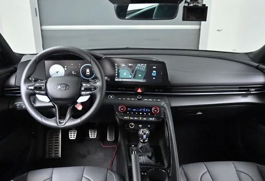 Hyundai AVANTE 2.0 N — пробег 36 900 км — фото 5 из 5