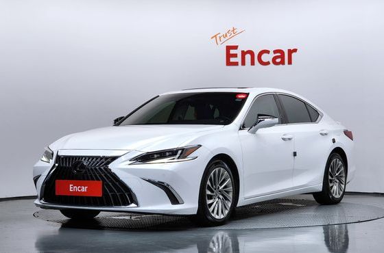 Lexus ES Executive — пробег 41 806 км — фото 1 из 5