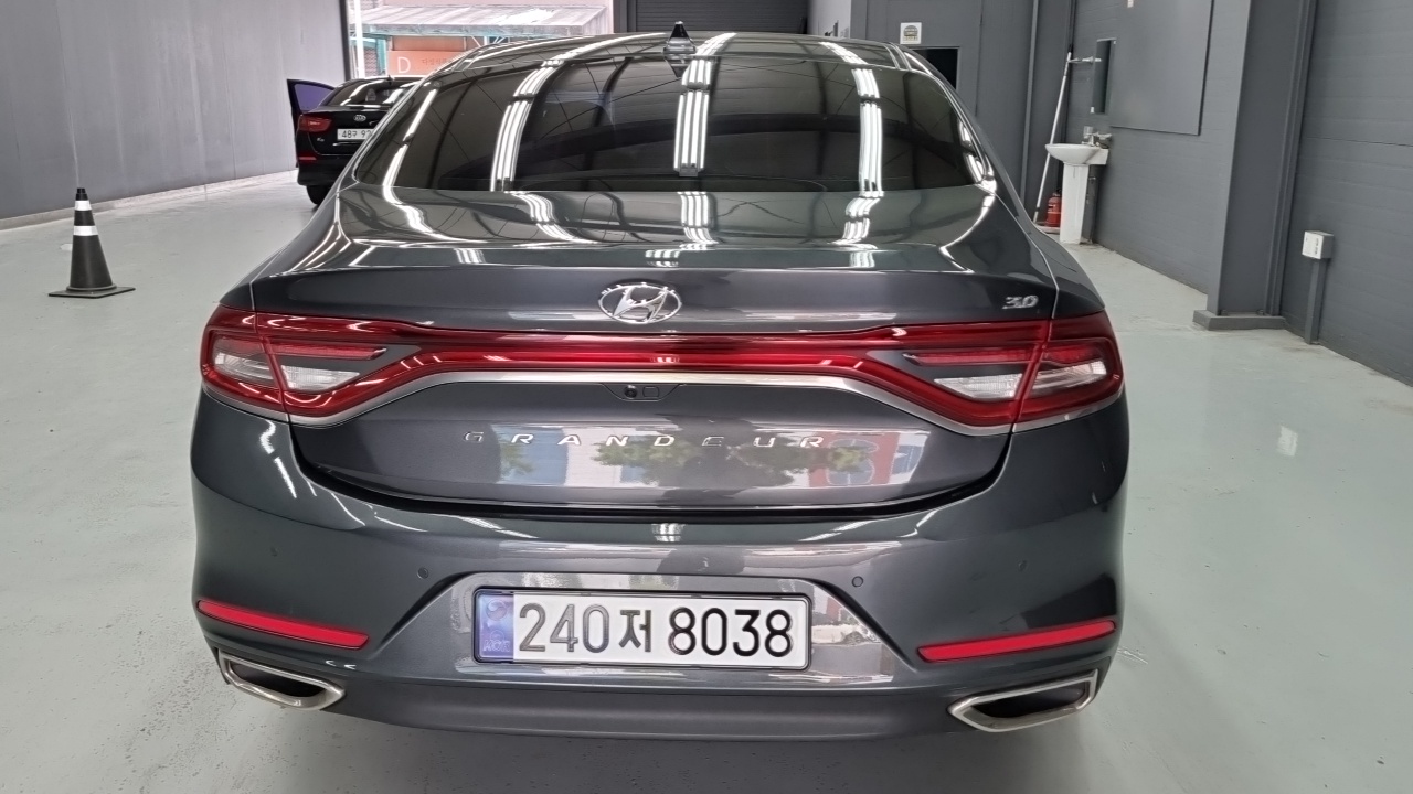 Hyundai Grandeur 3.0 Exclusive Special — пробег 65 199 км — фото 4 из 5