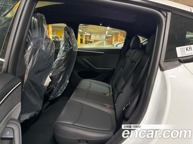 Tesla Model Y Premium RWD — пробег 5 км — фото 4 из 5