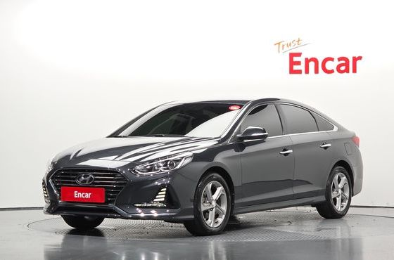 Hyundai Sonata 2.0 Smart — пробег 67 941 км — фото 1 из 5