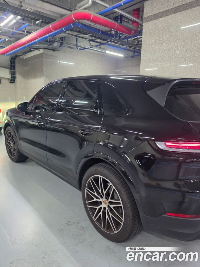 Porsche Cayenne 3.0 — пробег 5 693 км — фото 4 из 5