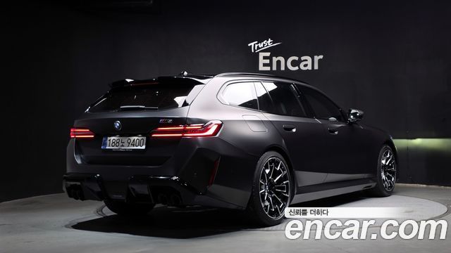 BMW M5 M5 Touring — пробег 4 070 км — фото 2 из 5