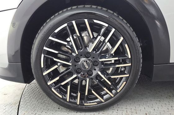 Mini Cooper Favoured — пробег 15 001 км — фото 5 из 5