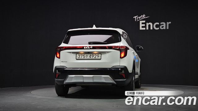 Kia Seltos из Кореи Encar