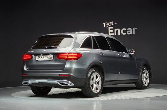 Mercedes-Benz GLC-Class GLC220 d 4MATIC — пробег 70 449 км — фото 2 из 5