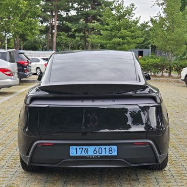Tesla Model Y RWD — пробег 10 217 км — фото 2 из 5