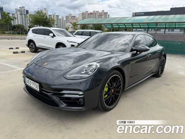 Porsche Panamera 2.9 AWD E-Hybrid Platinum Edition — пробег 44 288 км — фото 1 из 5