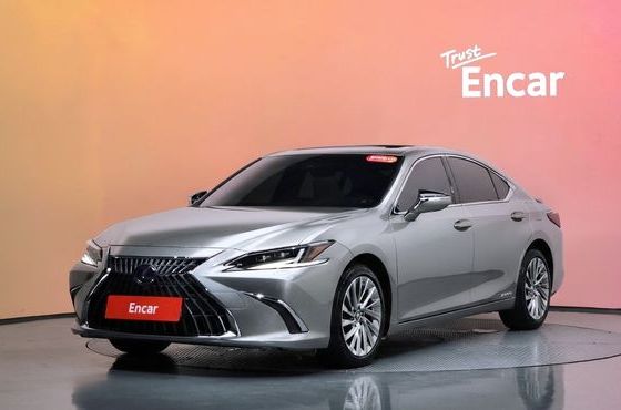 Lexus ES Executive — пробег 32 236 км — фото 1 из 5
