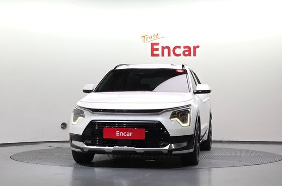 Kia Niro Signature — пробег 42 683 км — фото 3 из 5