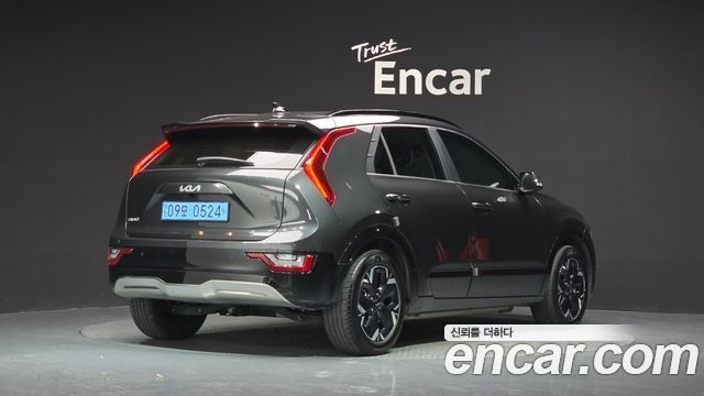 Kia Niro Earth — пробег 20 308 км — фото 2 из 5