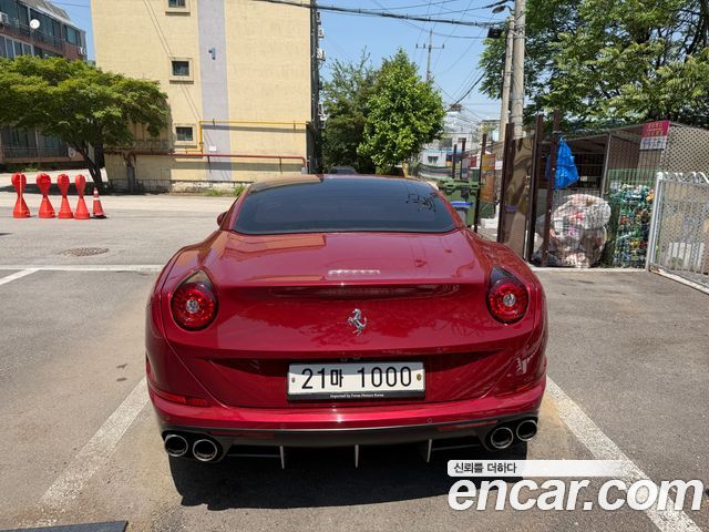 Ferrari California 4.3 V8 — пробег 78 600 км — фото 3 из 5
