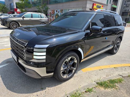 Hyundai Palisade HEV 2.5T 4WD 9-Seater Prestige — пробег 5 500 км — фото 3 из 5